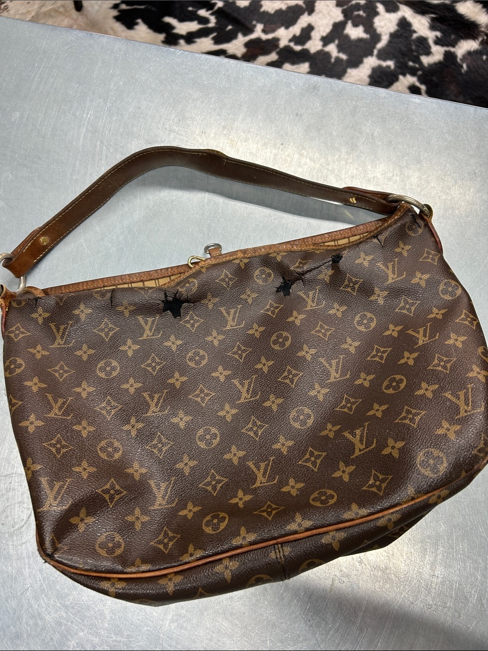 Louis Vuitton Monogram Canvas Shoulder Bag - Brown Monogram for PARTS OR REPAIR